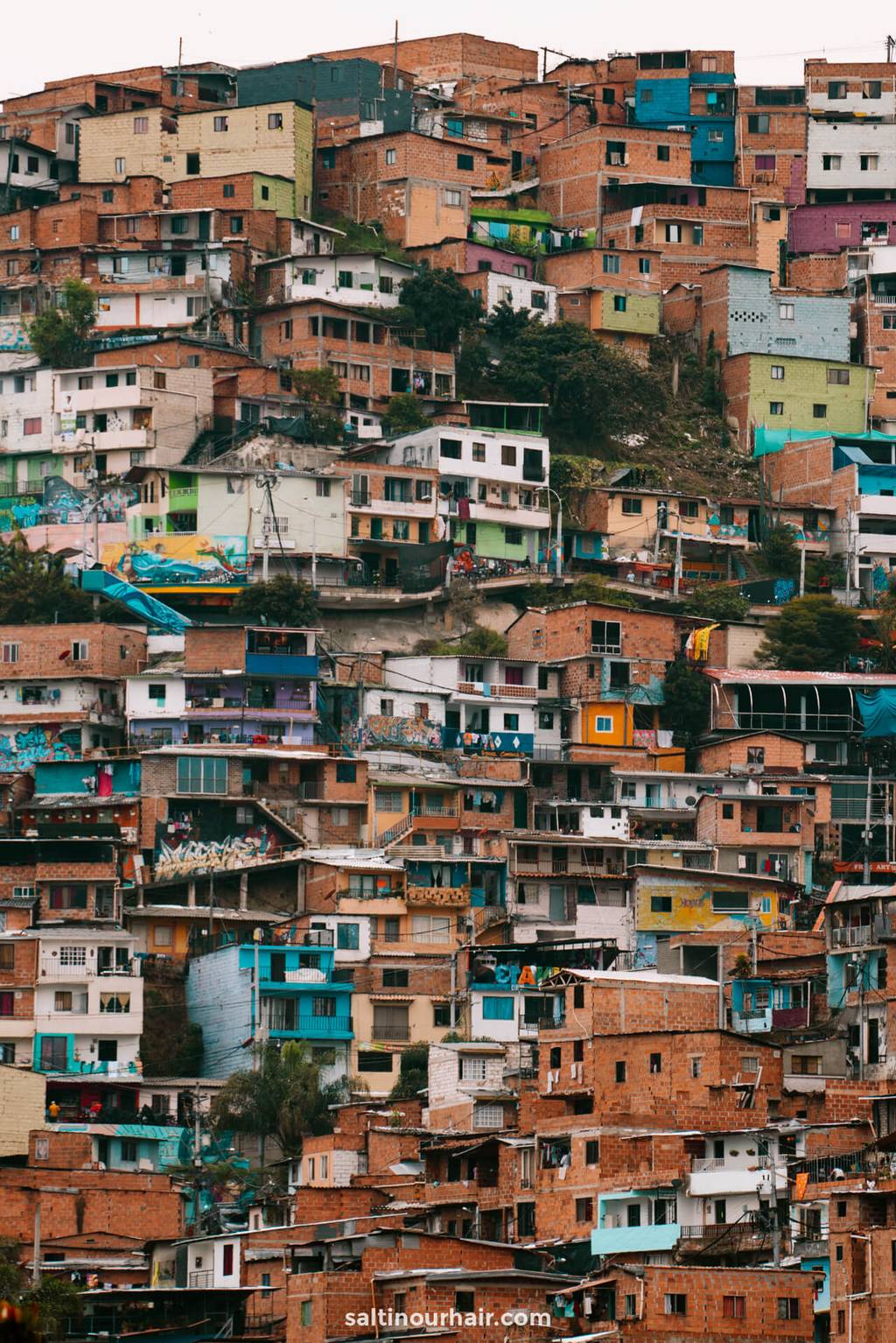 best things to do colombia Comuna 13 medellin tour