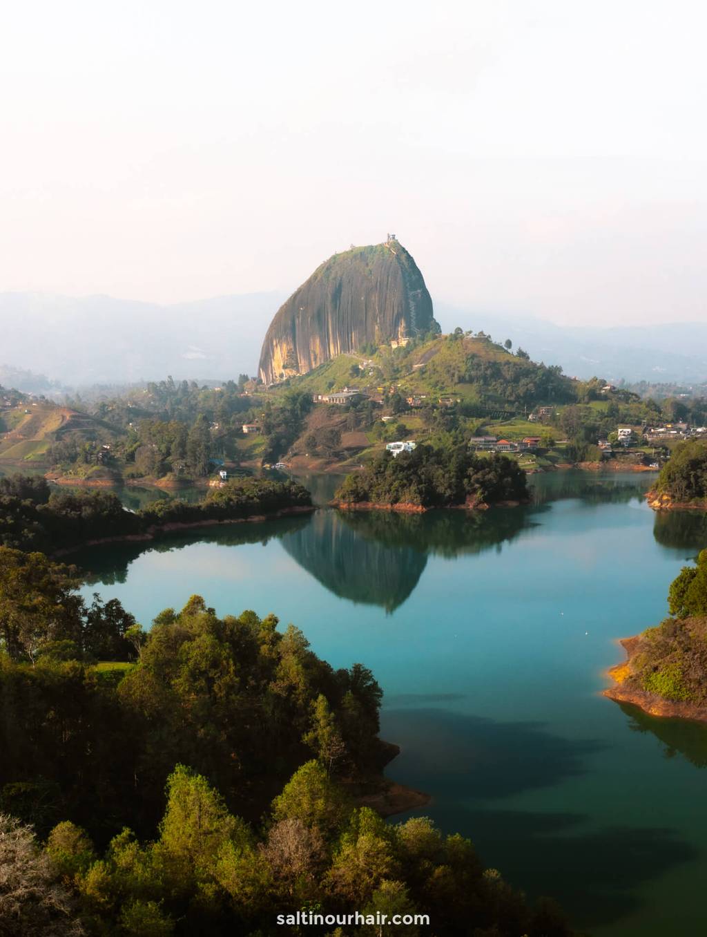 best things to do colombia Piedra del Pe&ntilde;ol guatape