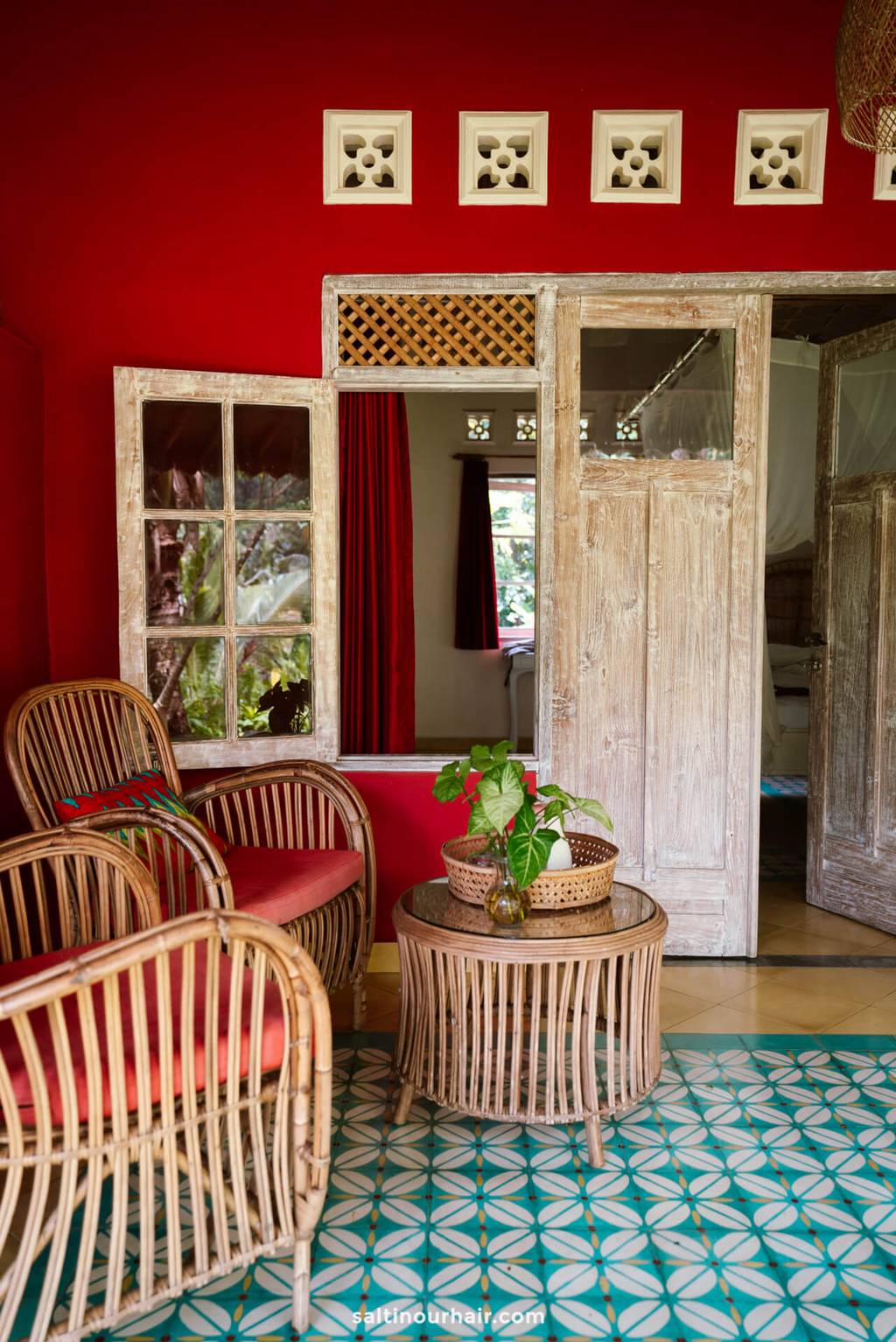 beautiful hotel sidemen bali