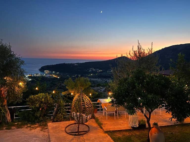 Aphrodite Gardenrooms & Appartement