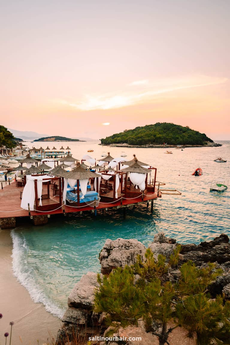 Hotel in Himare