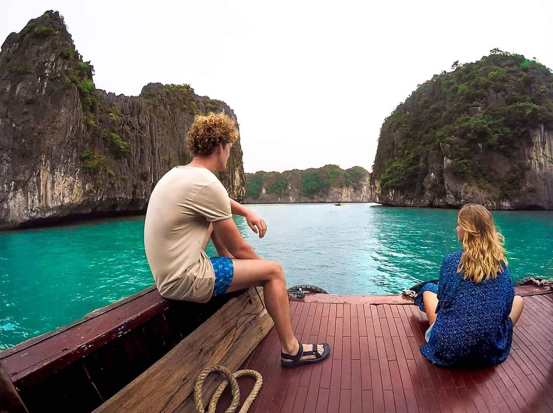 Halong bay Vietnam Couple