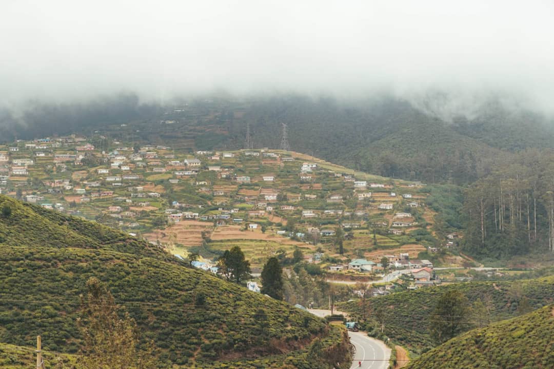 sri lanka nuwara eliya village