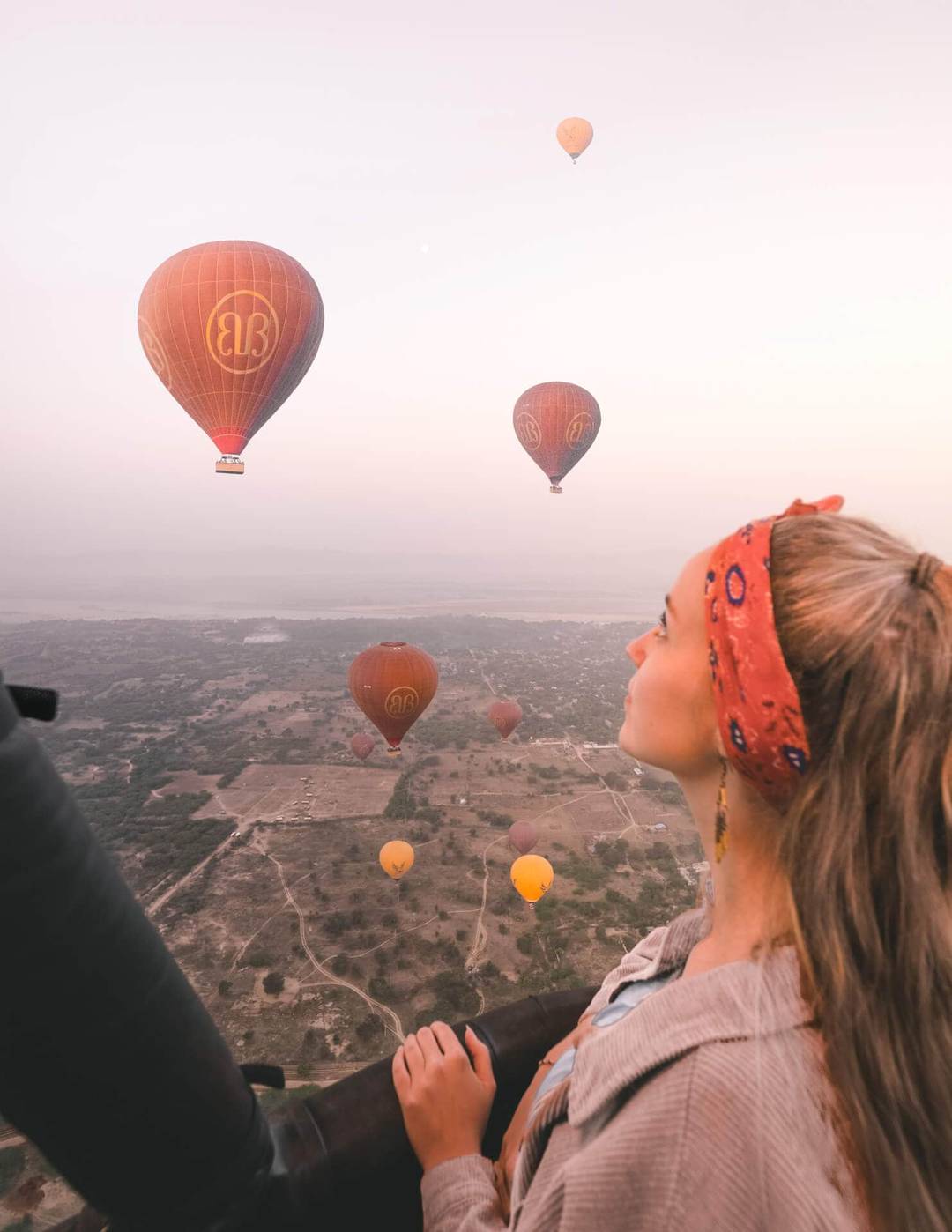bagan guide hot air balloons happy