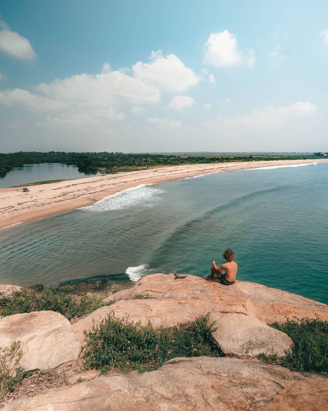 sri lanka beaches arugam bay elephant rock