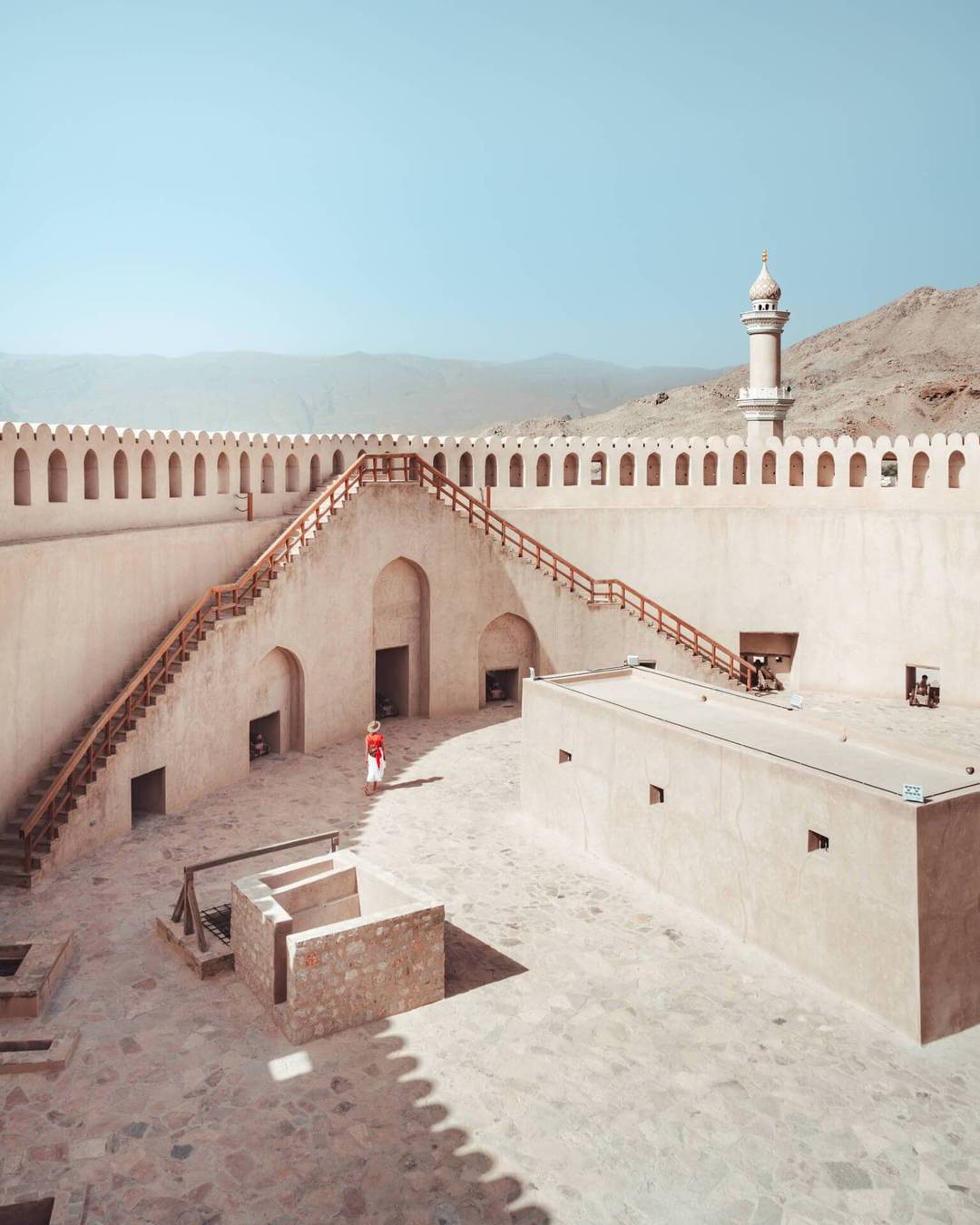 oman route guide nizwa fort
