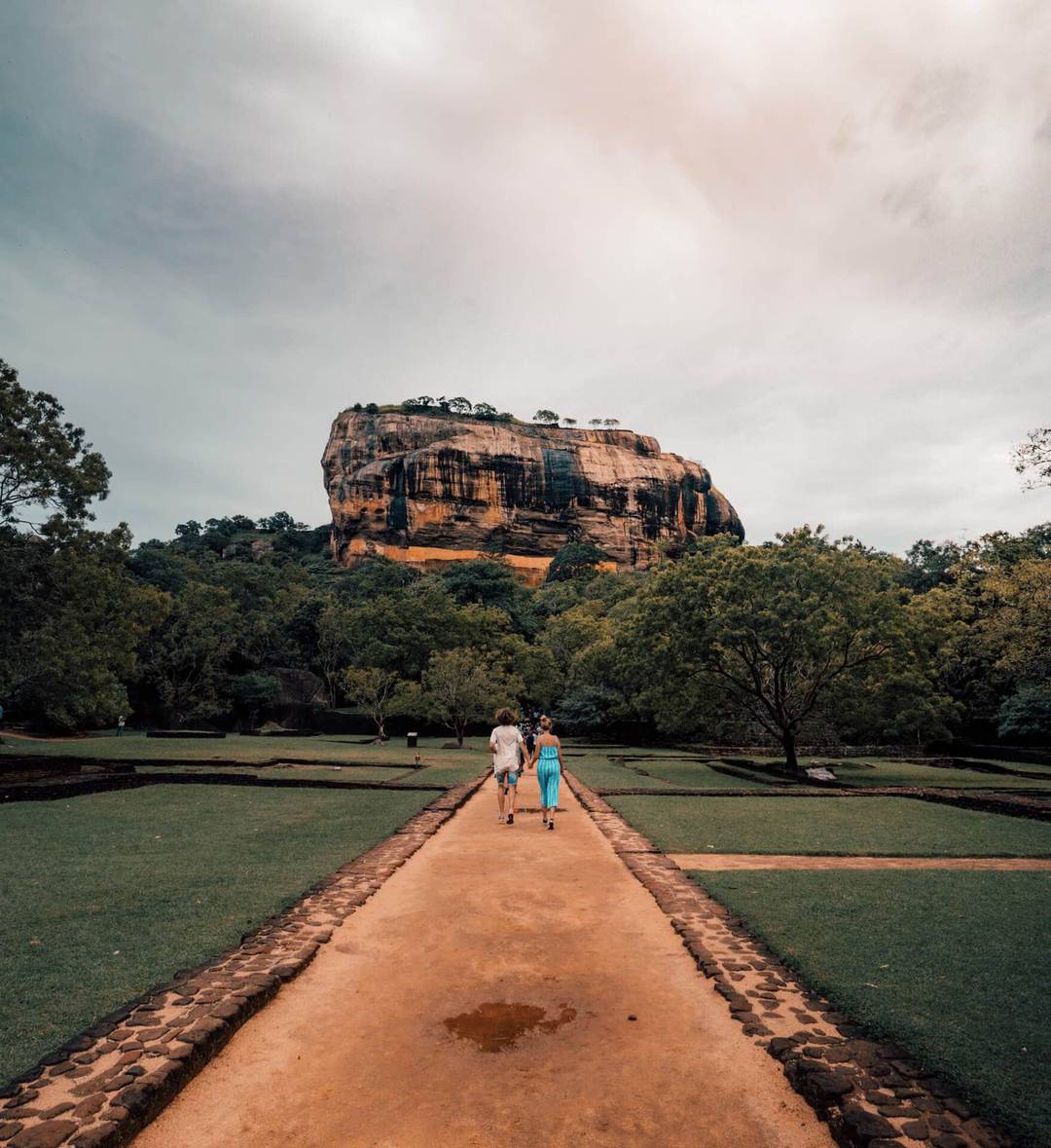sigiriya lion rock sri lanka