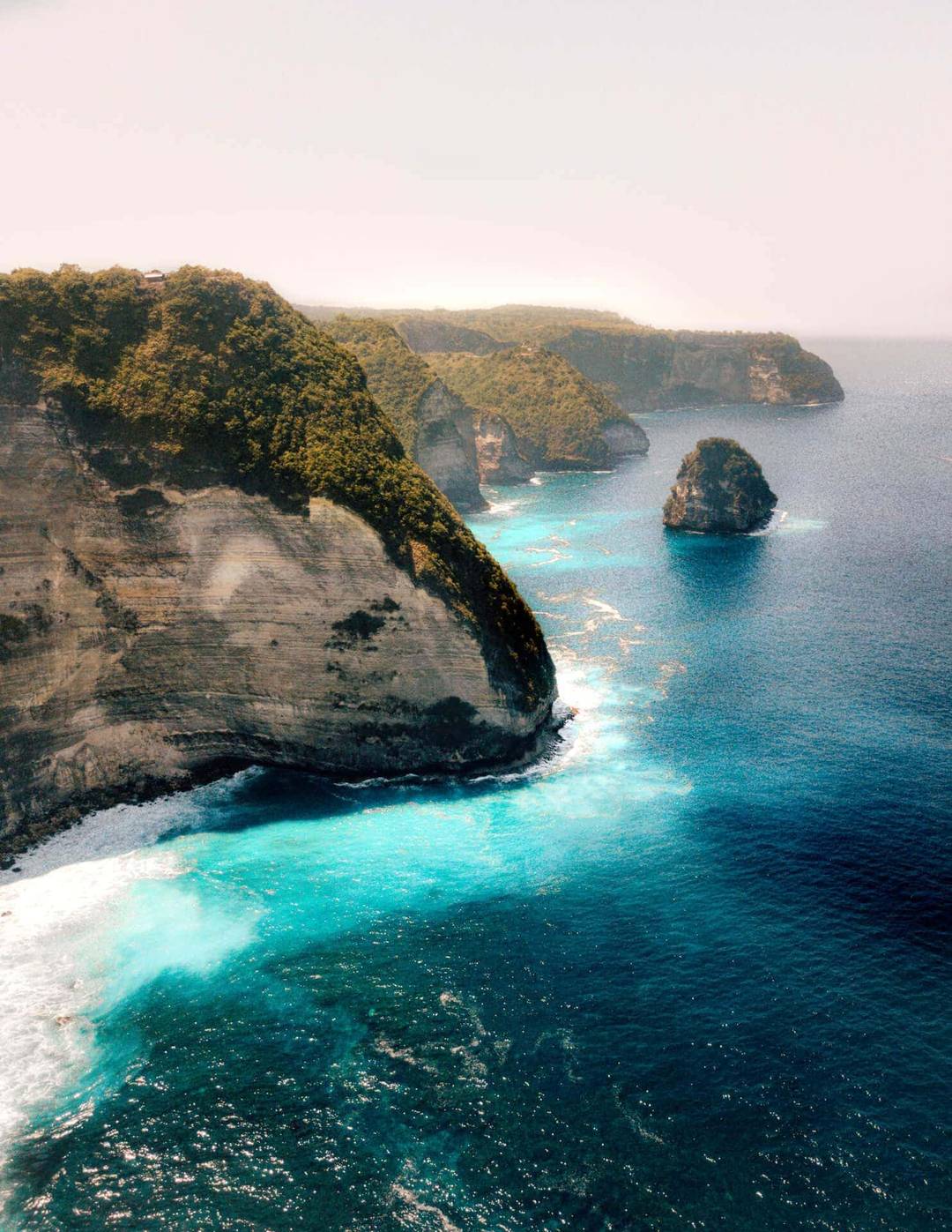 kelingking nusa penida oceaan