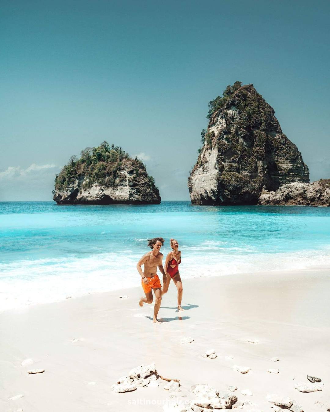 things to do nusa penida diamond beach couple
