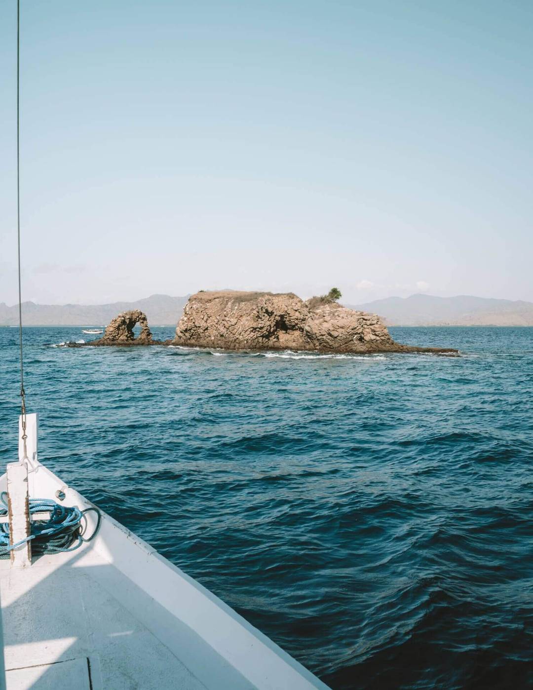 things to do komodo flore batu bolong