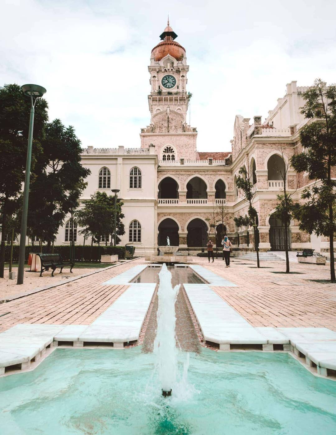 things to do kuala lumpur sultan abdul samad garden