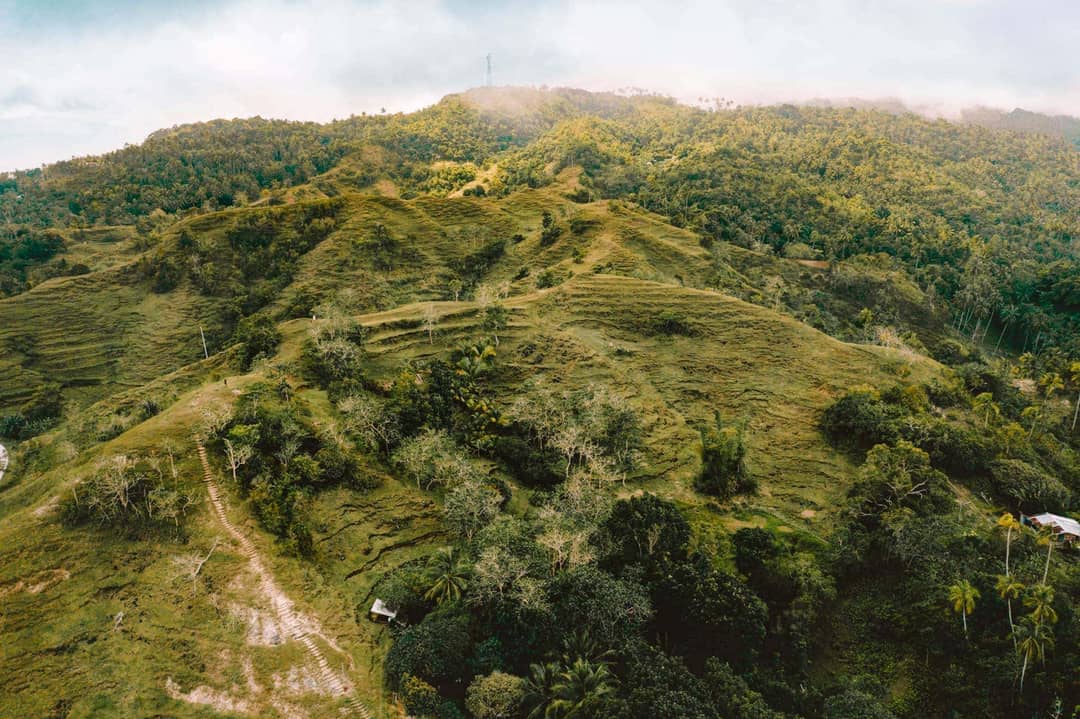 hike siquijor drone