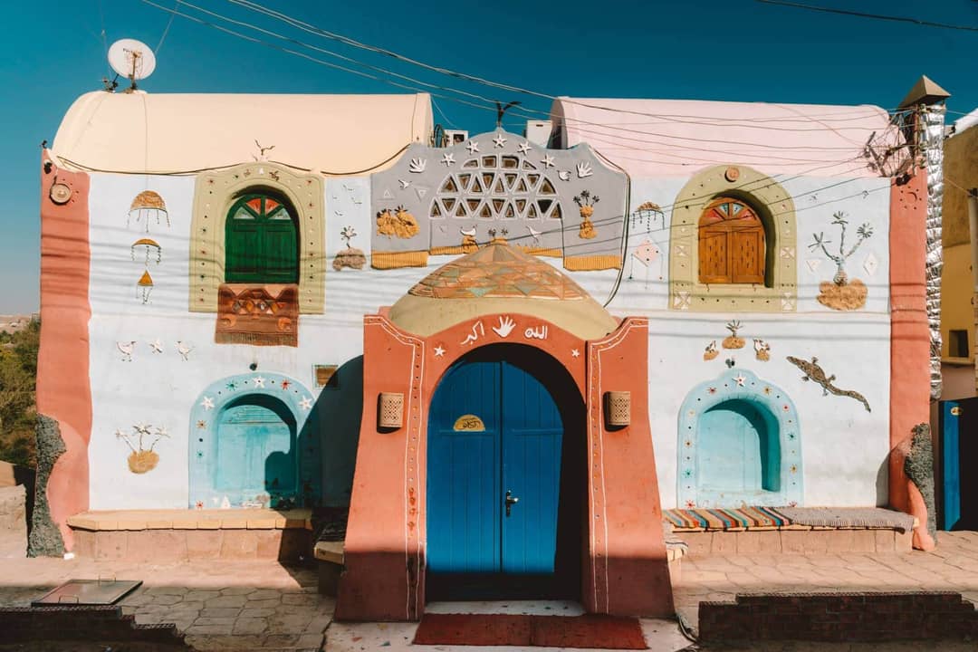 kleurrijk nubisch dorp Egypte