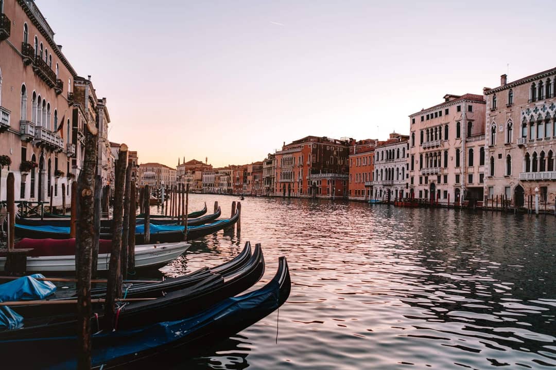 Veneti&euml; Itali&euml; zonsondergang