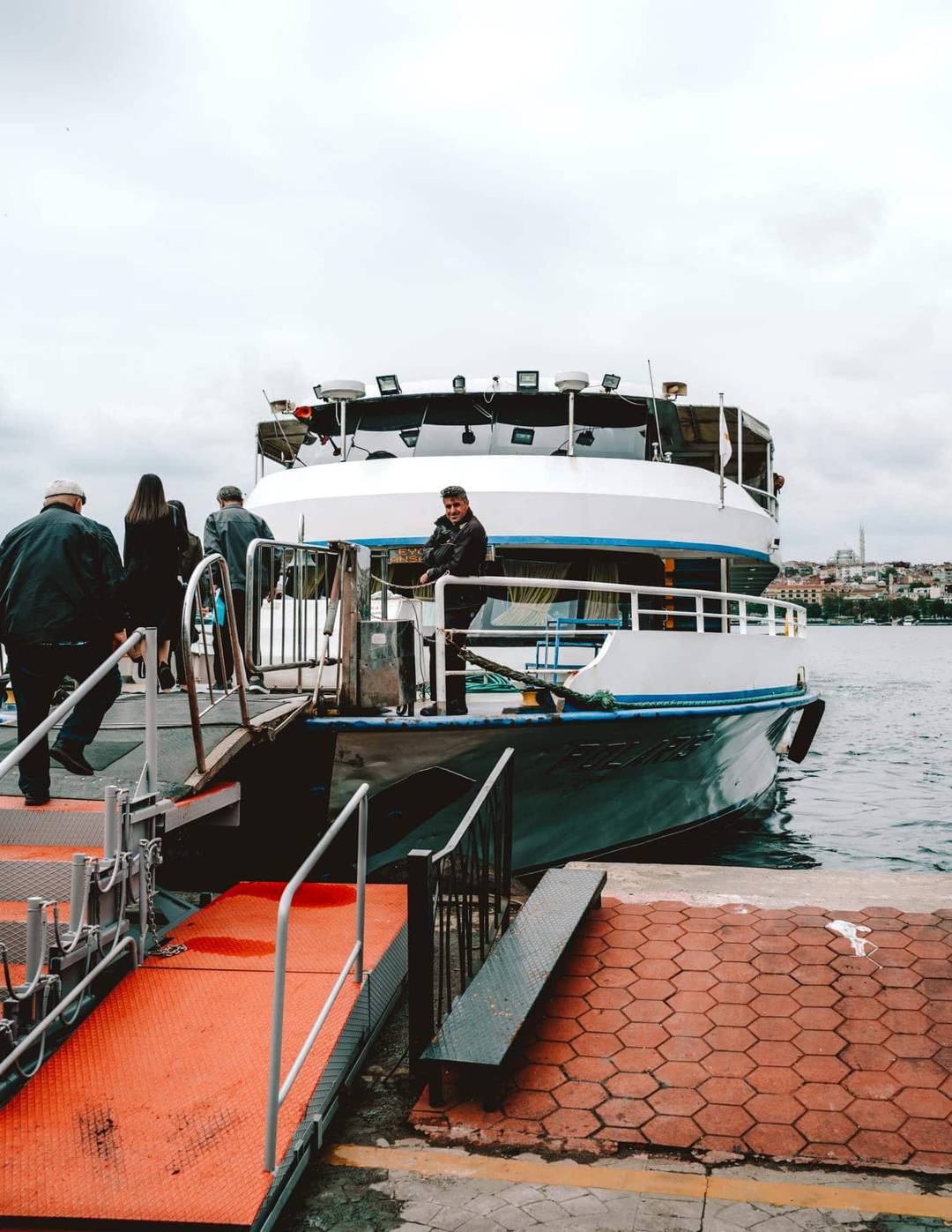 istanbul ferry