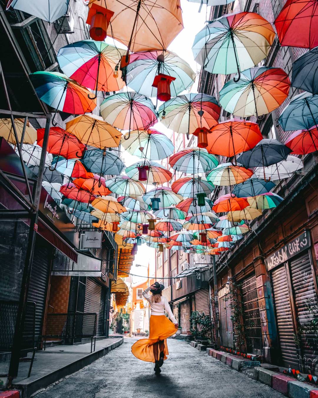 things to do istanbul umbrella street