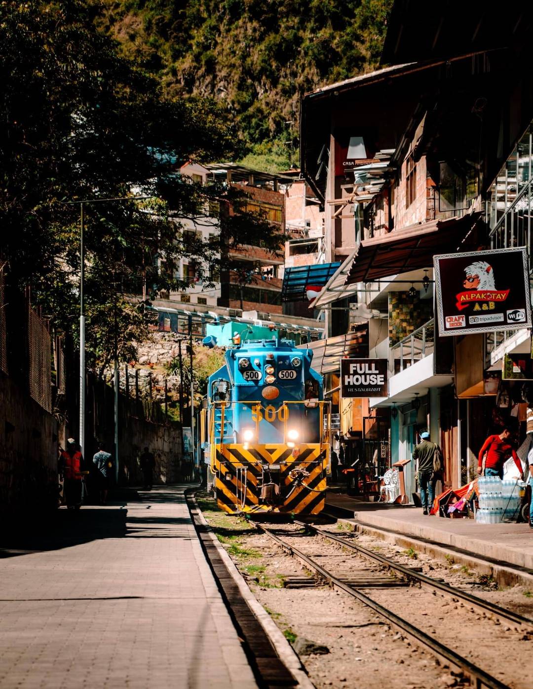 aguas calientes trein