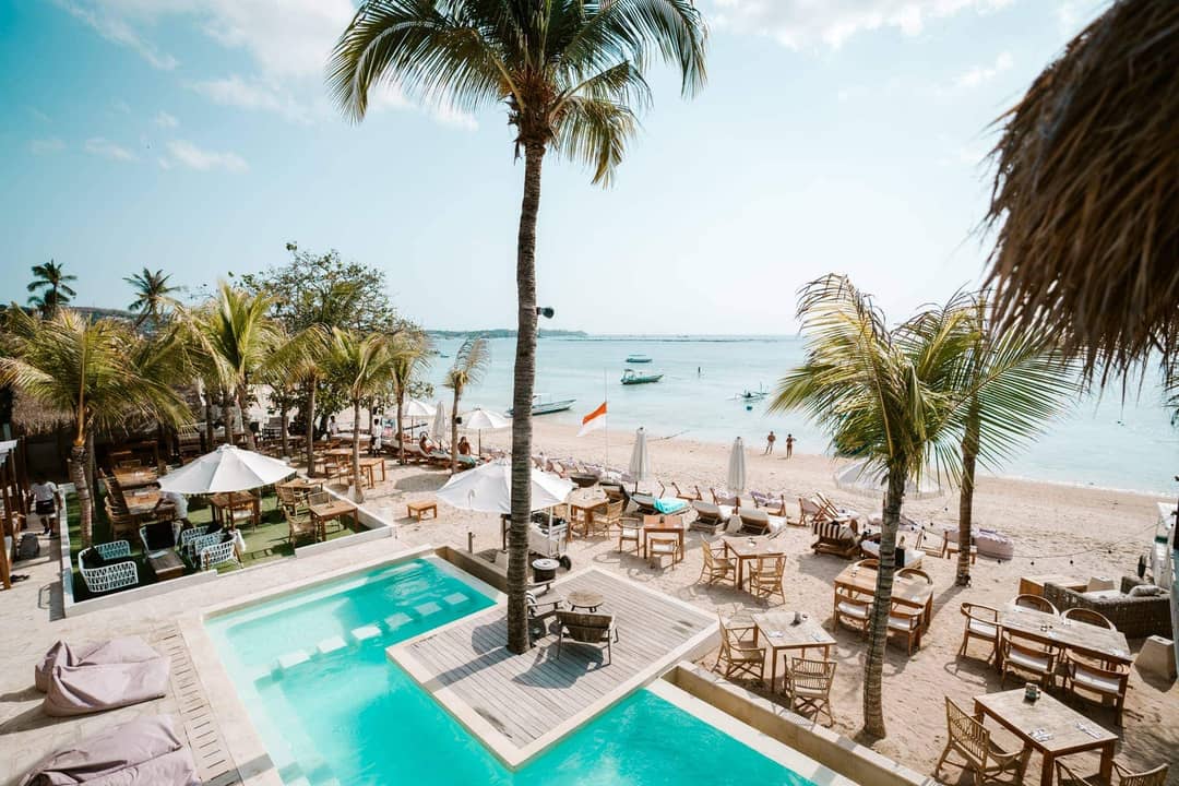 best beach club lembongan