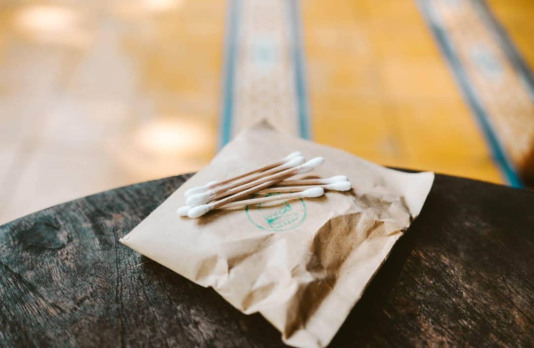 travel plastic free bamboo cotton swabs