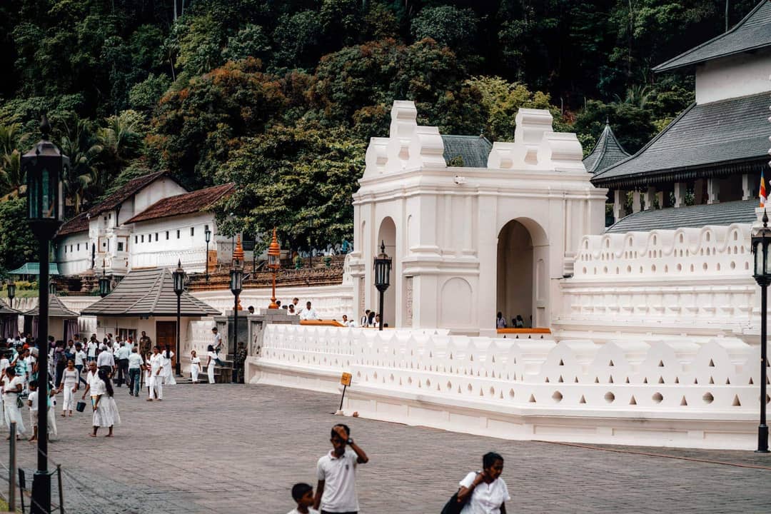 things to do kandy sri lanka Temple of the Tooth