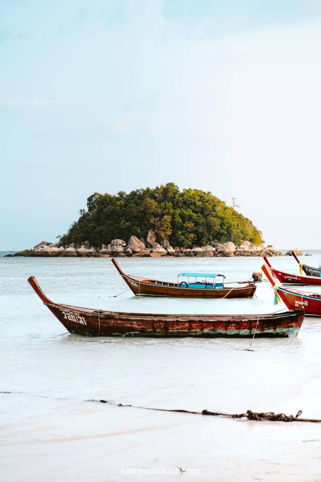 longtail boot thailand