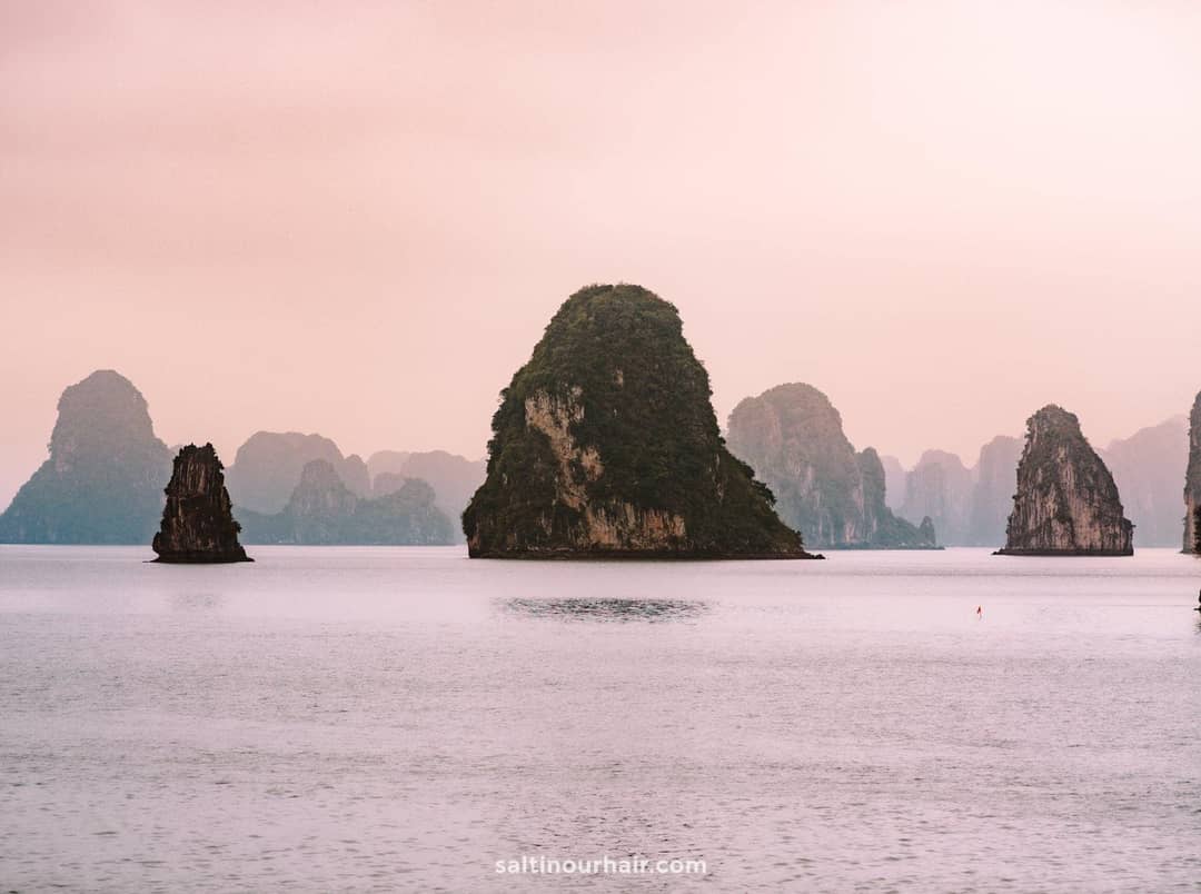 day trip ha long bay hanoi