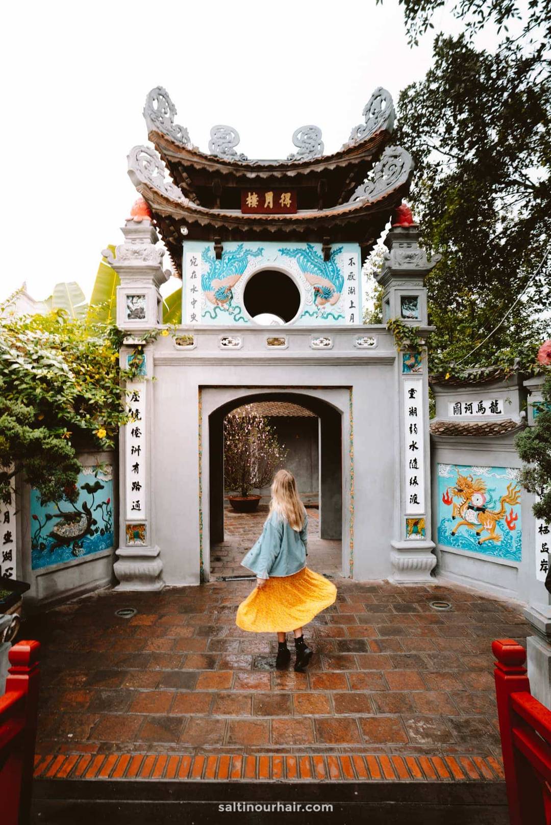 Ngoc Son Temple entrance hanoi