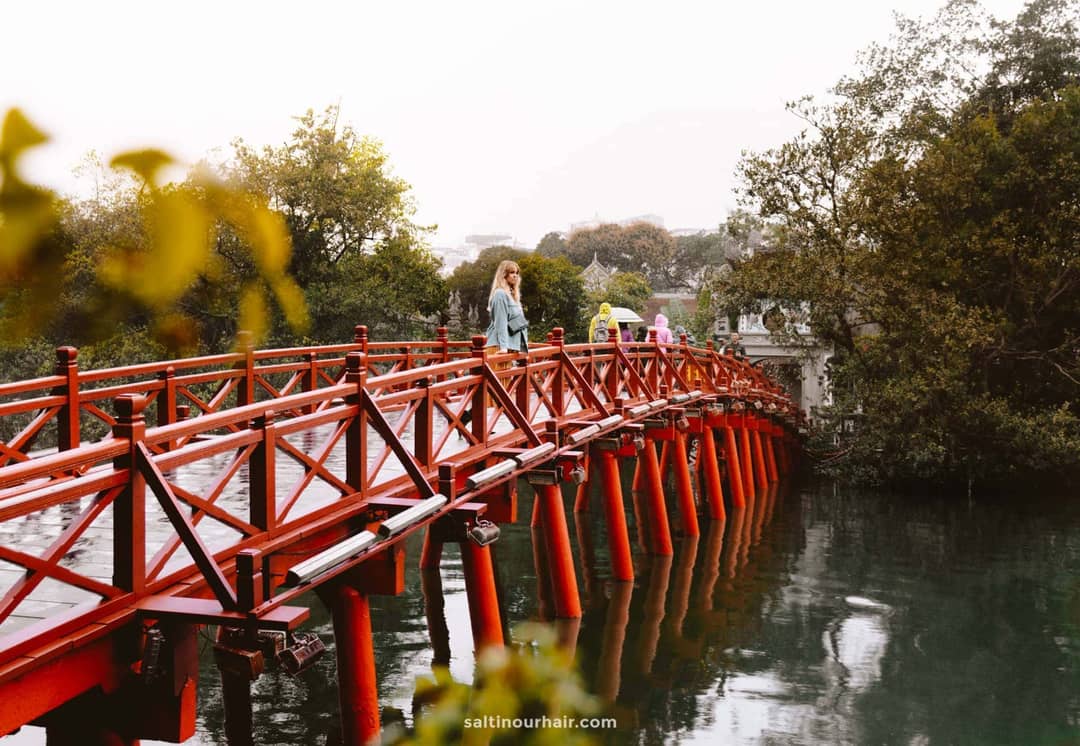 visit Ngoc Son Temple hanoi