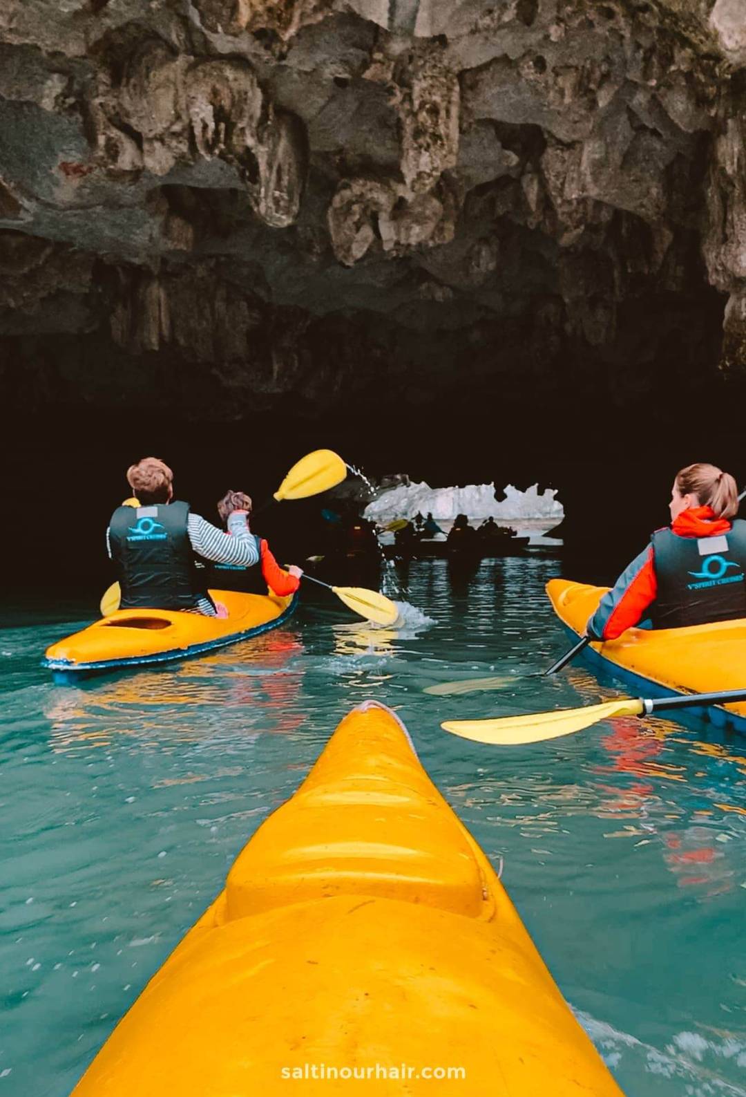 Kayaking cave vietnam