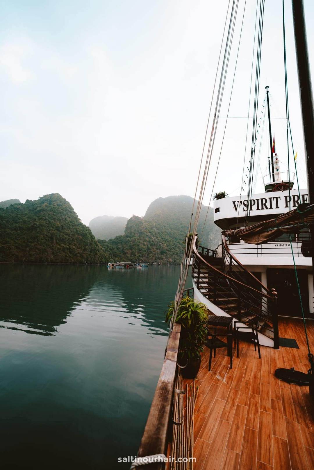 best overnight tour ha long bay