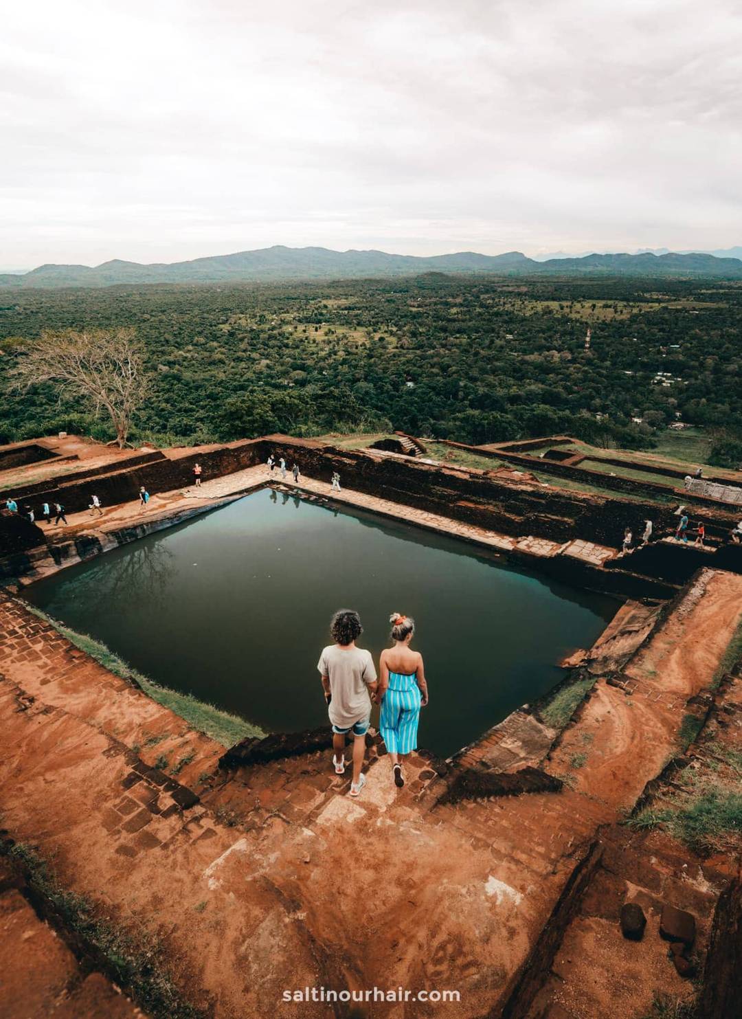 sigiriya lion rock sri lanka-top