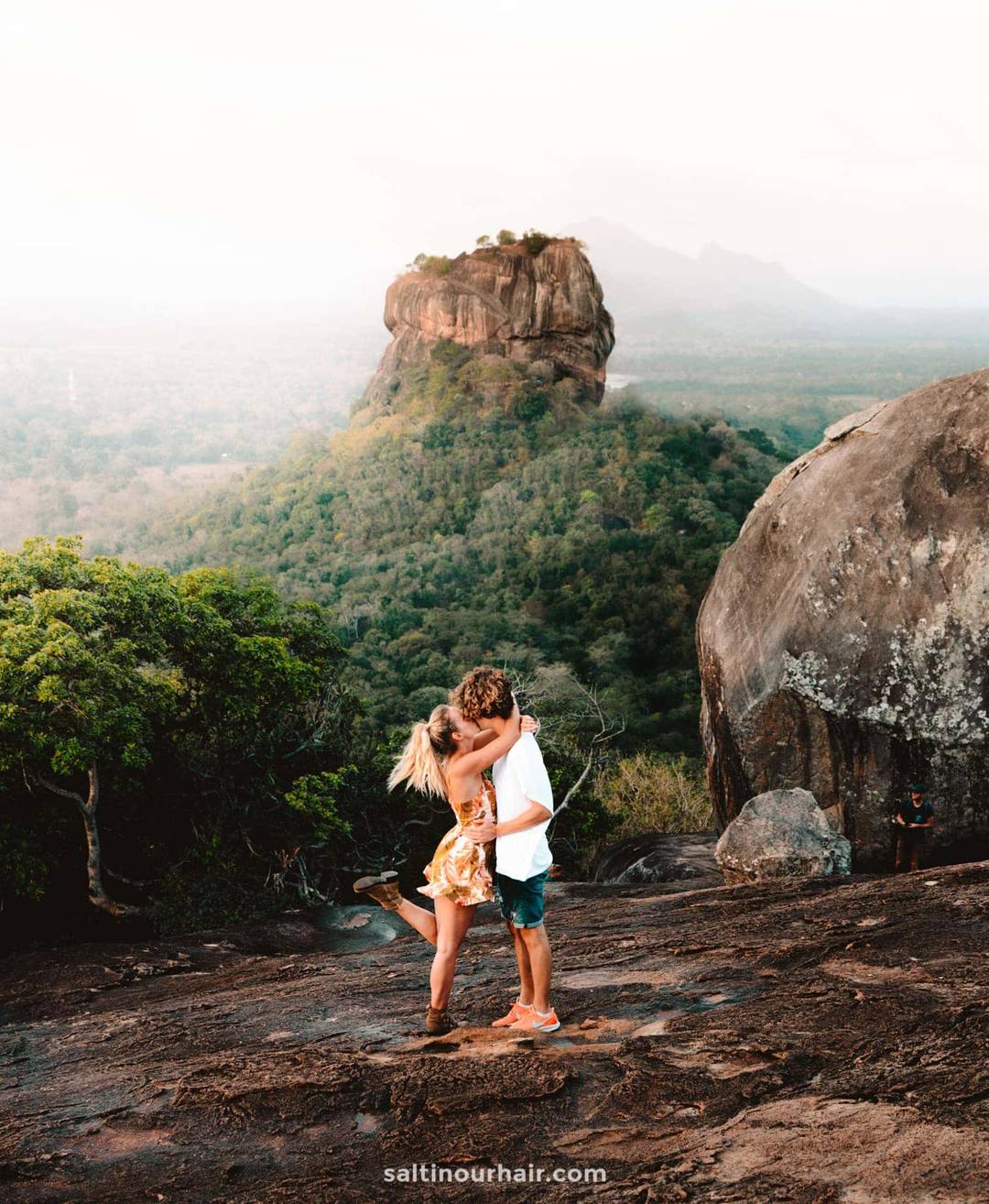 sunrise sigiriya rock Pidurangala