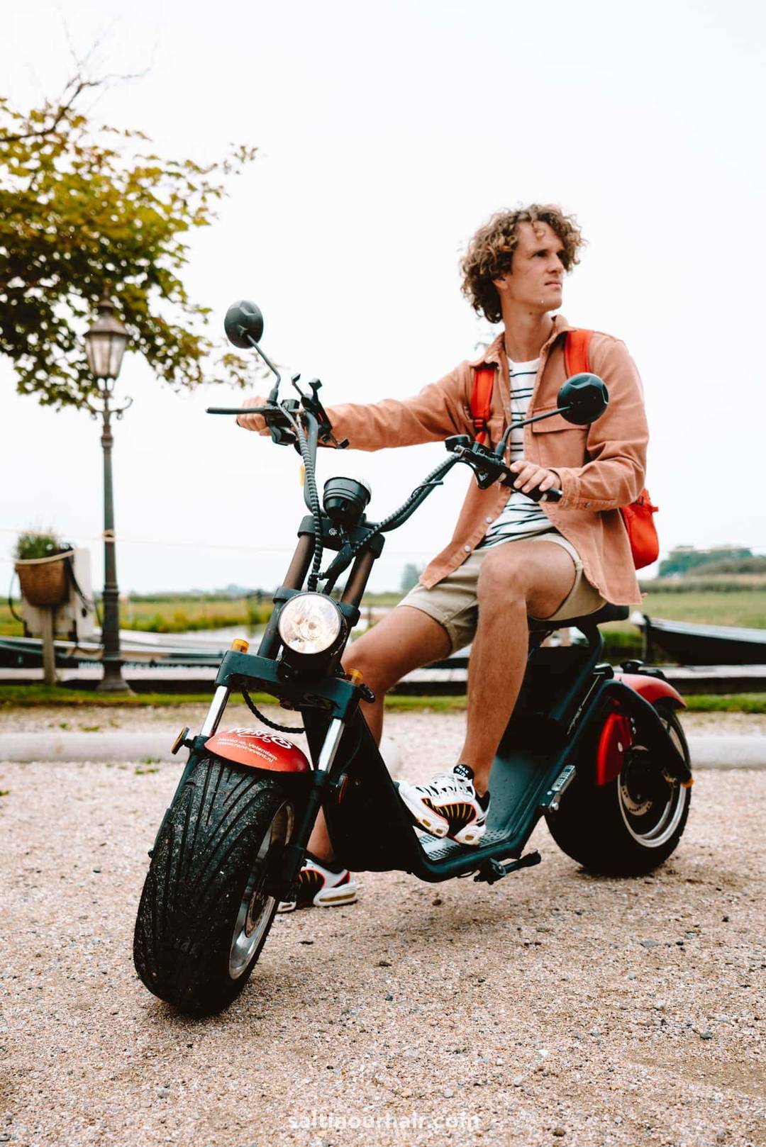 volendam amsterdam rent scooter