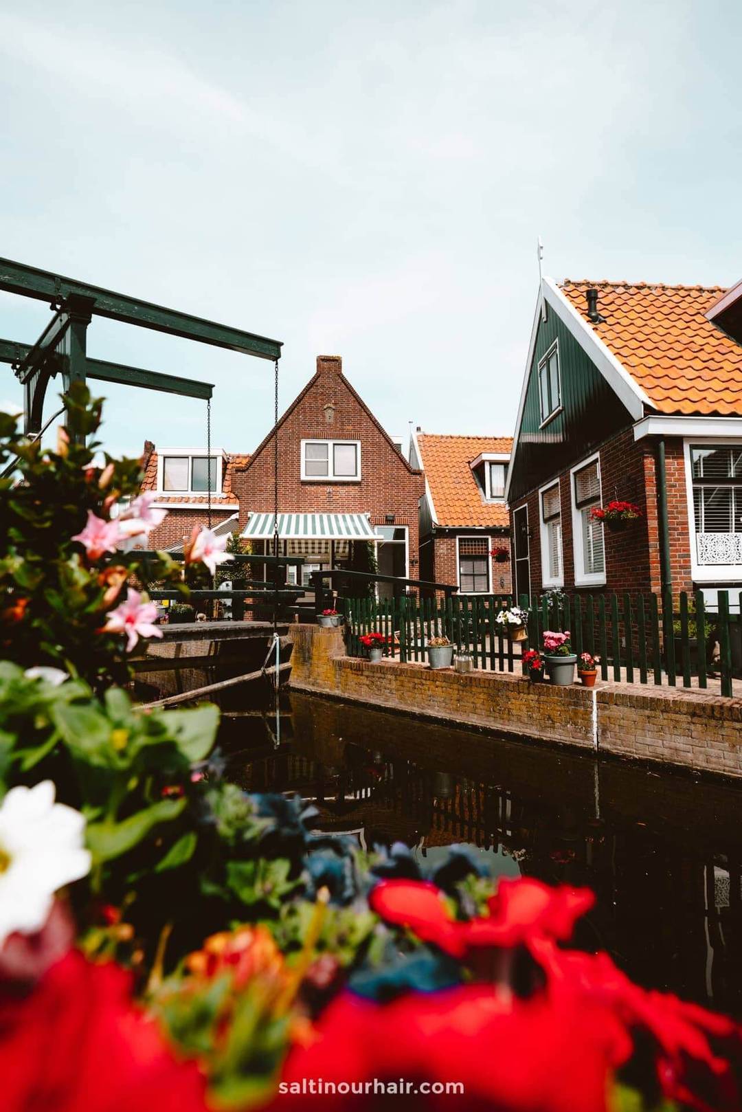 volendam amsterdam