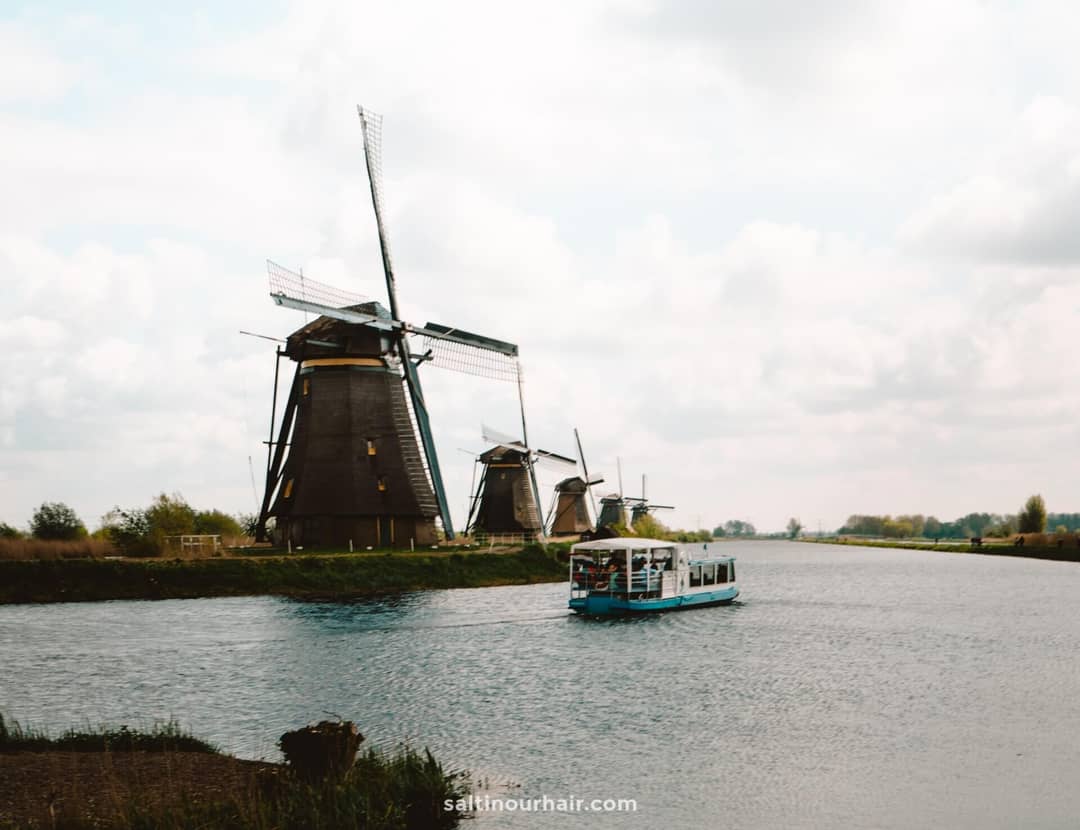 kinderdijk windmills boat