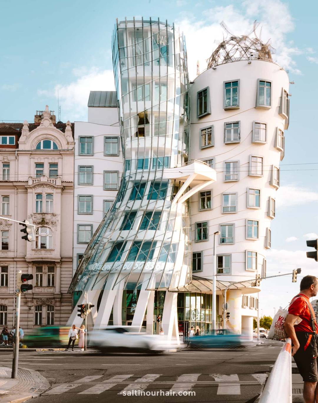 things to do prague Dancing House