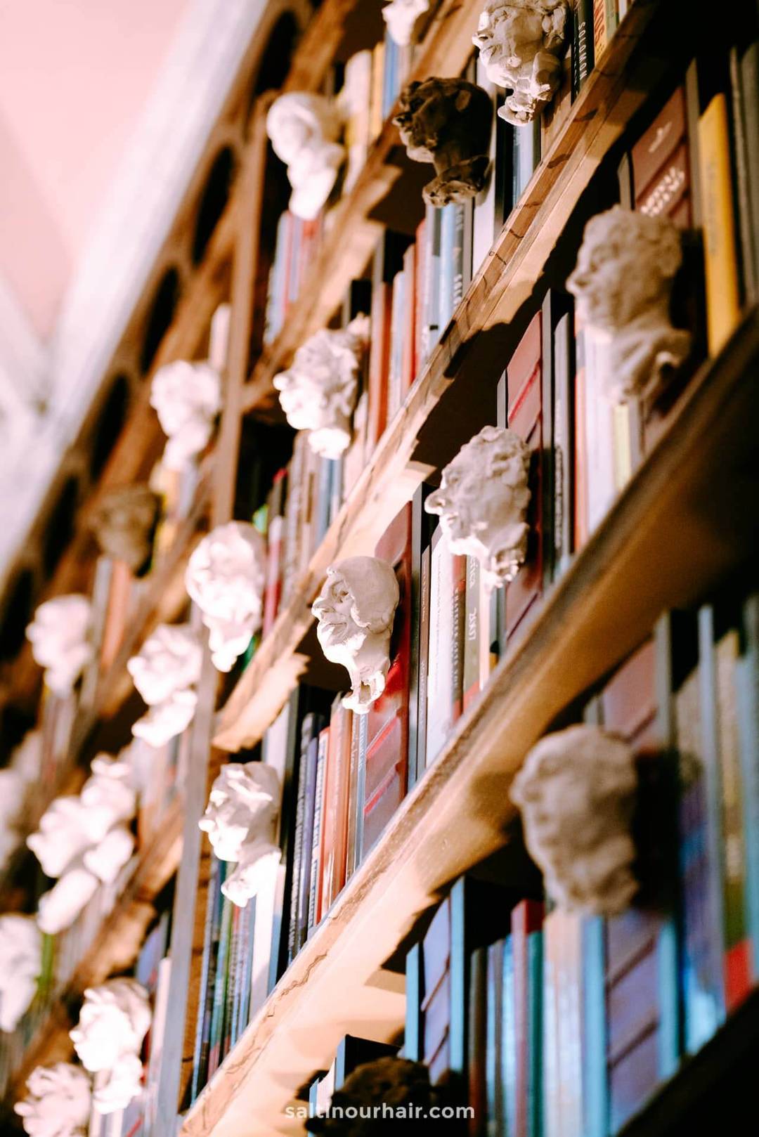Livraria Lello bookstore