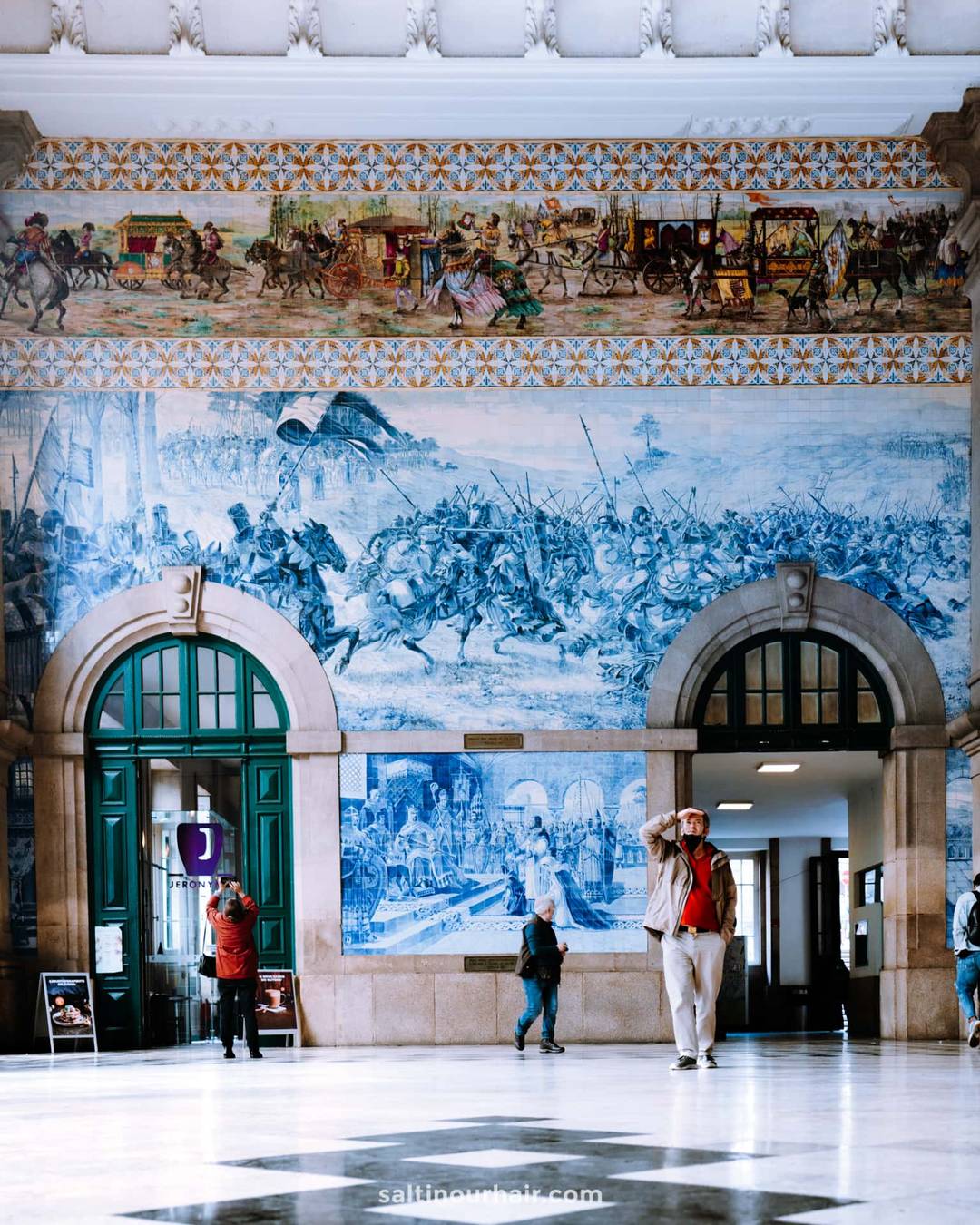 porto Sao Bento Station