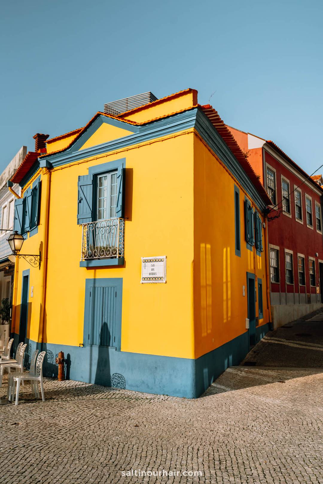 portugal colorful houses