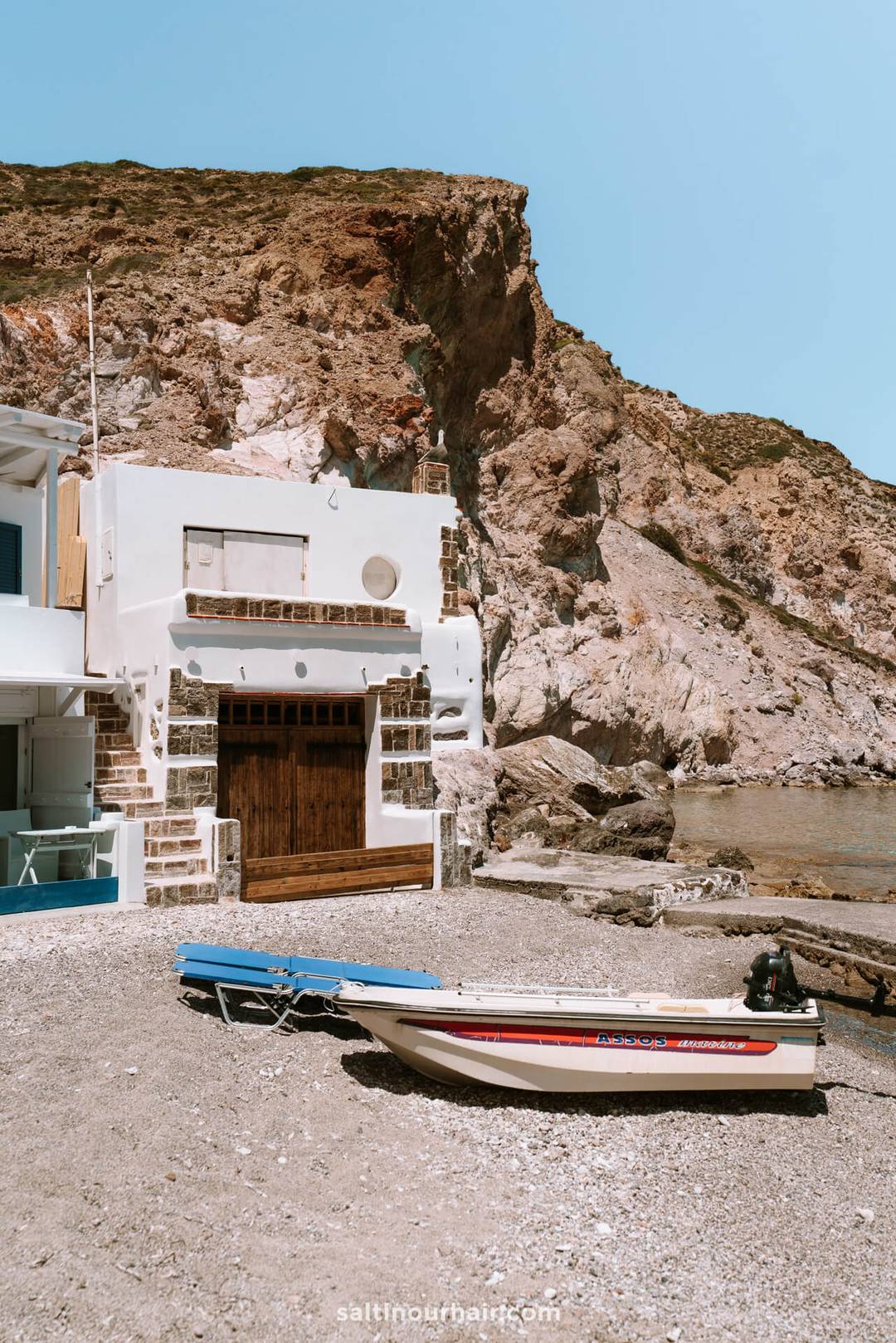 beaches milos