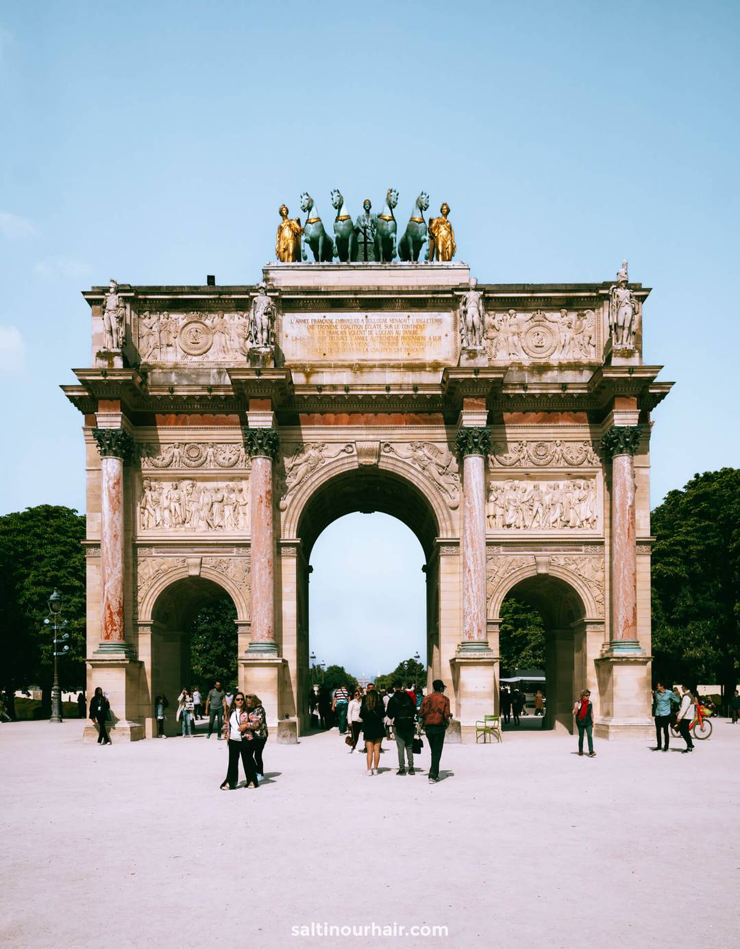 paris things to do louvre museum