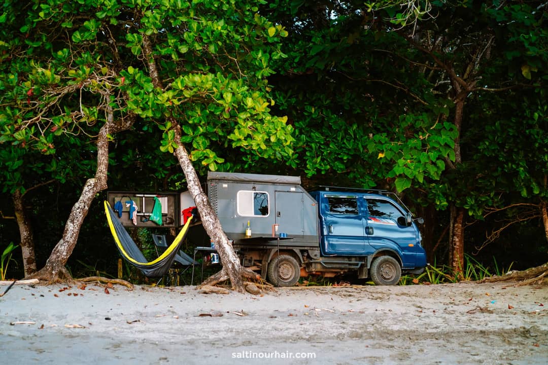 kamperen aan het strand costa rica