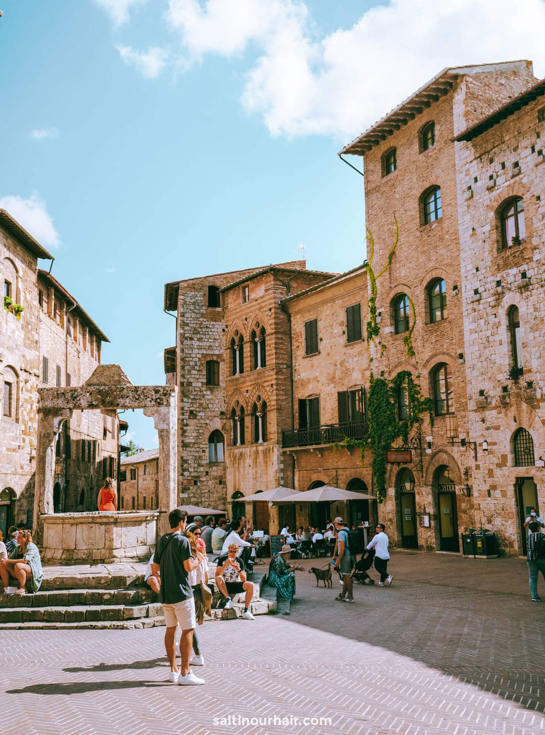 things to do san gimignano italy Piazza Della Cisterna