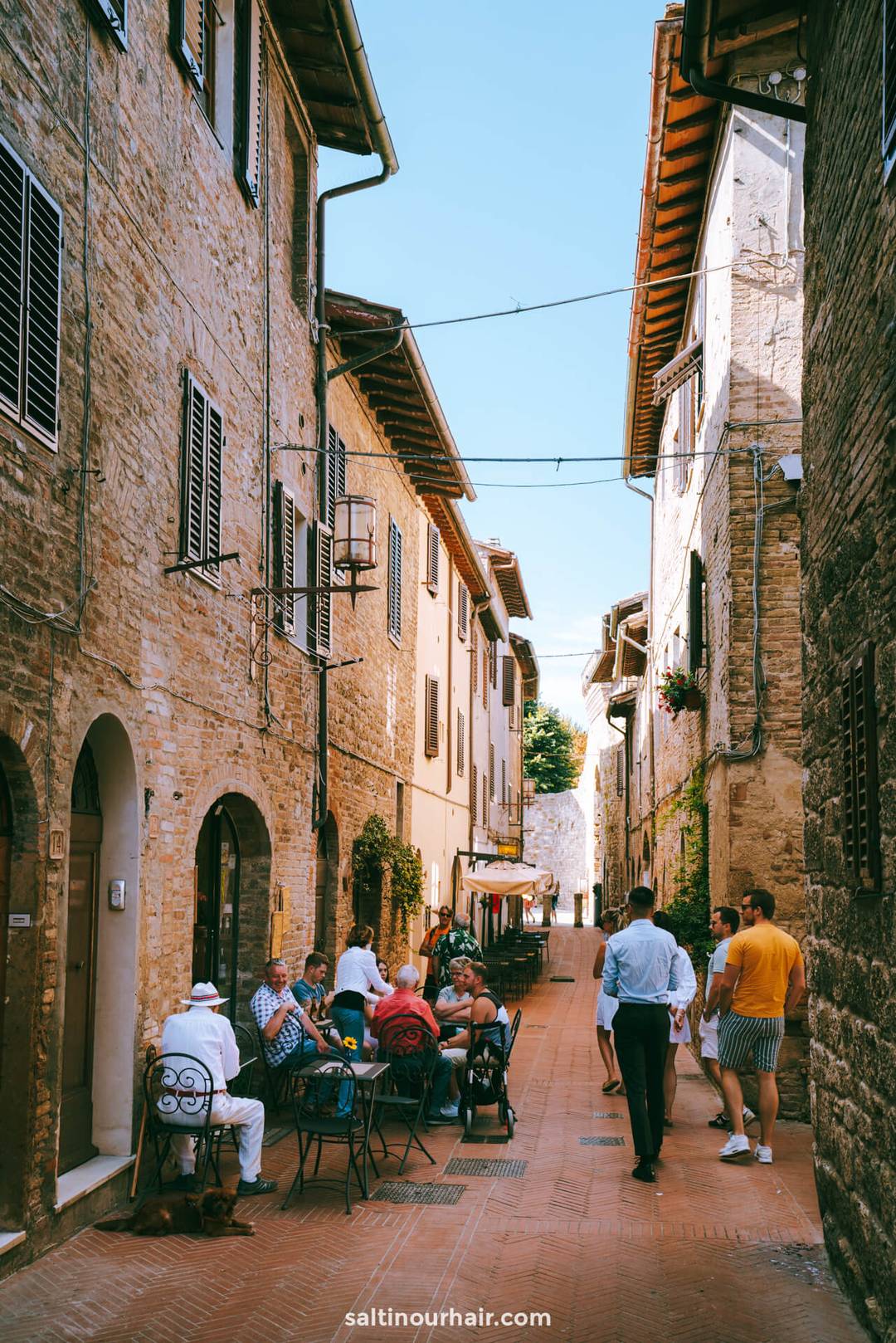 holiday tuscany italy san gimignano