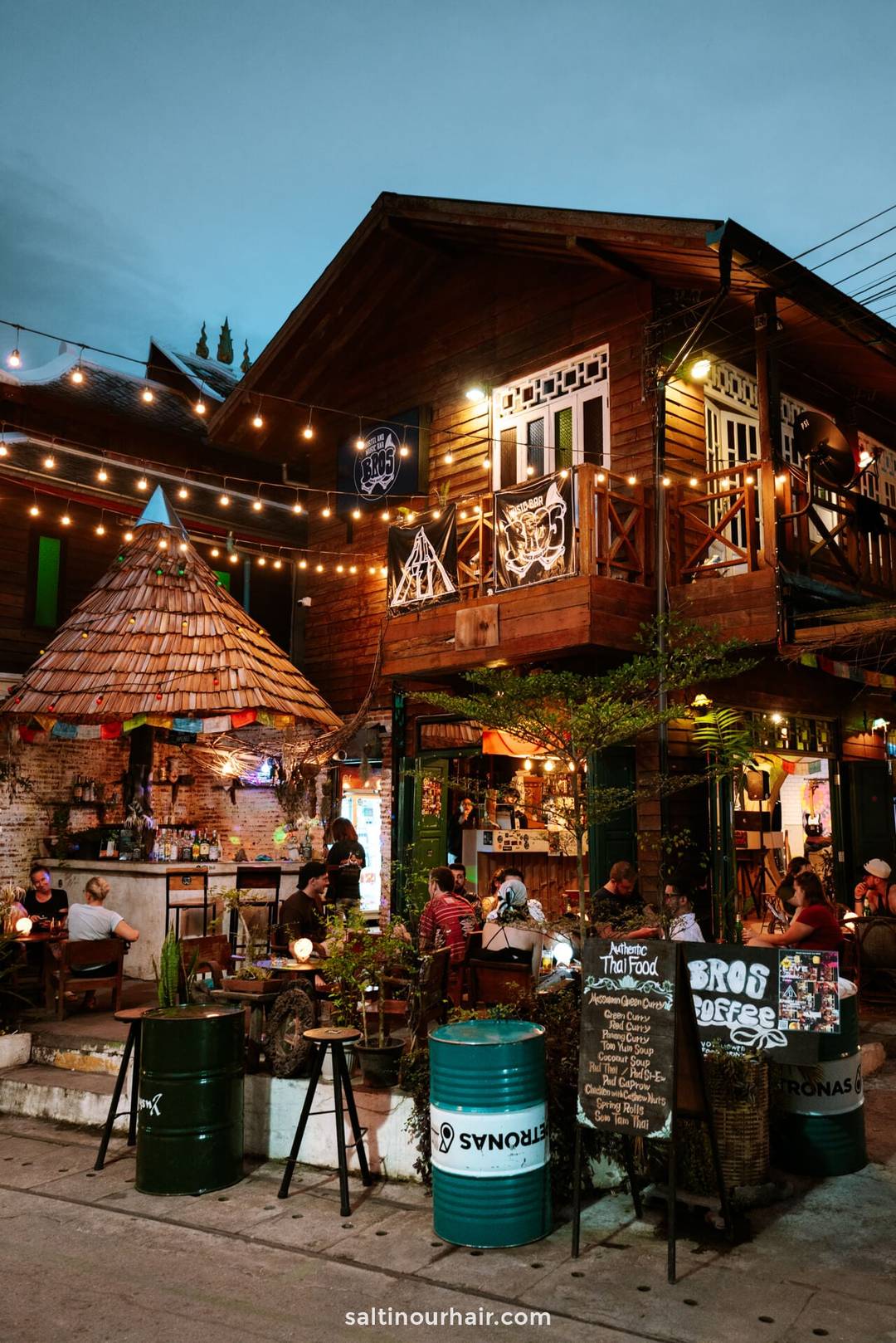 things to do pai thailand party