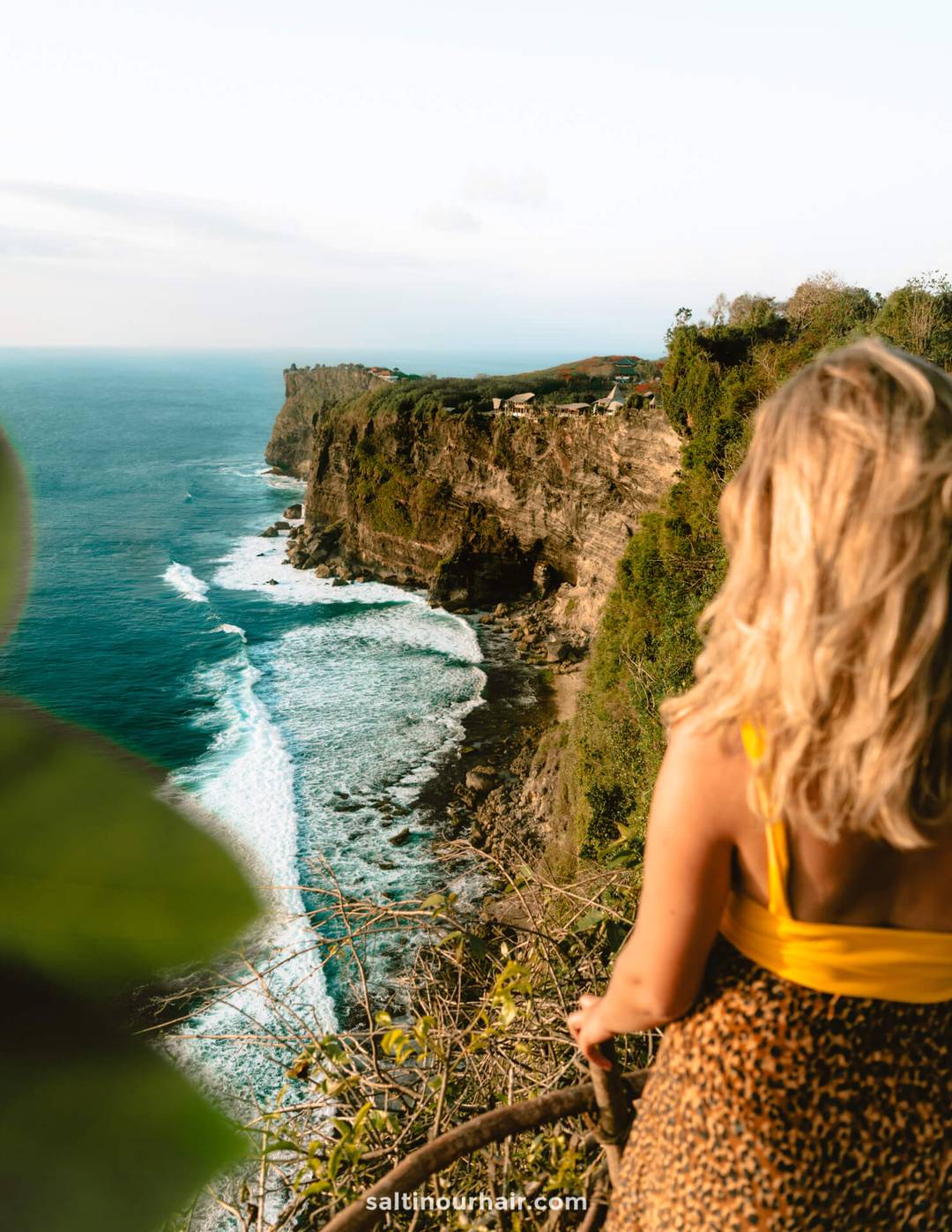 uluwatu bali cliffs