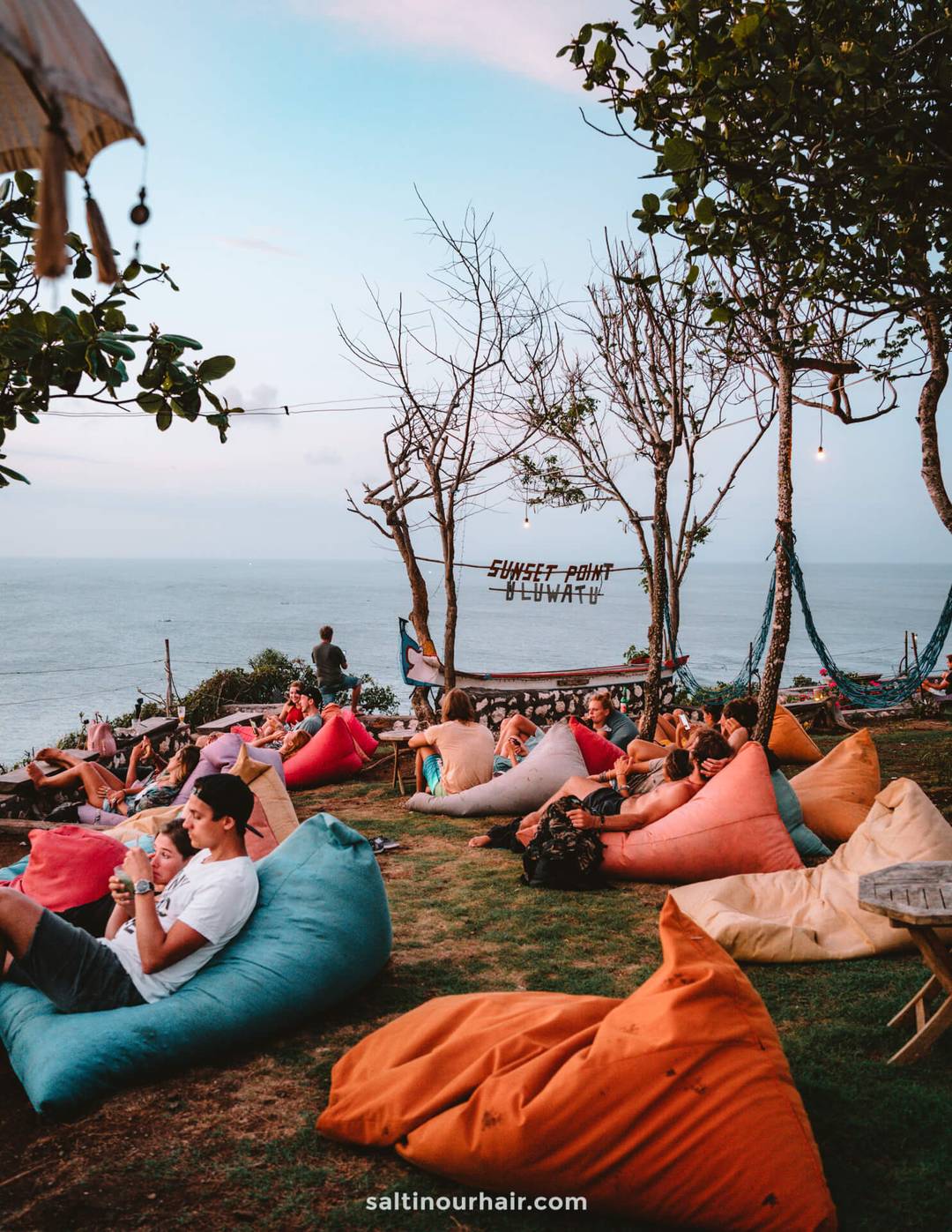 best places to stay bali uluwatu sunset