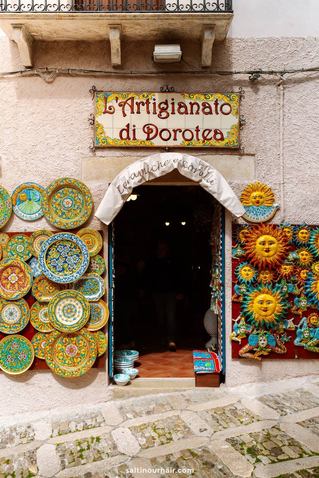 local stores souvenirs Italy Sicily
