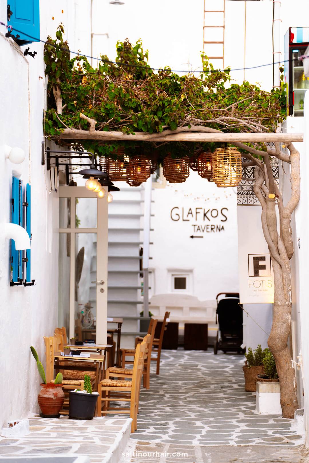 restaurant naoussa paros