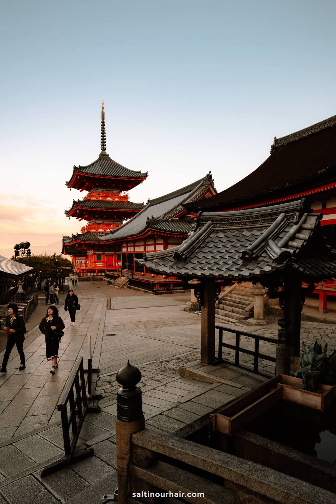 kiyomizu temple kyoto